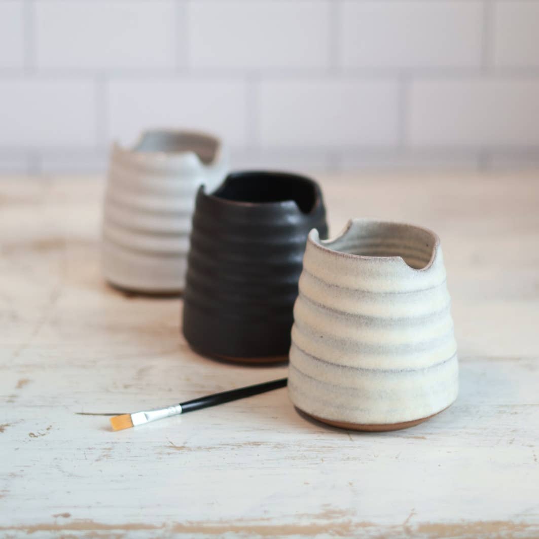 Gravesco Pottery - Artists Brush Holder